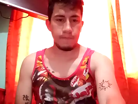 Snapshot of True_Di chatting on 10/04/25, 11:23 True Di online show from 10/04/25, 11:23