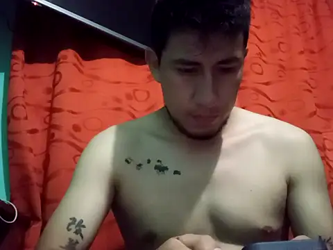 Snapshot of True_Di chatting on 09/24/25, 12:51 True Di online show from 09/24/25, 12:51