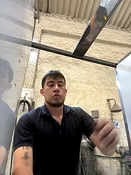 True Di online show from 12/18/25, 04:33