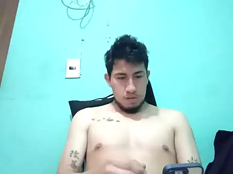 Snapshot of True_Di chatting on 10/11/25, 11:33 True Di online show from 10/11/25, 11:33