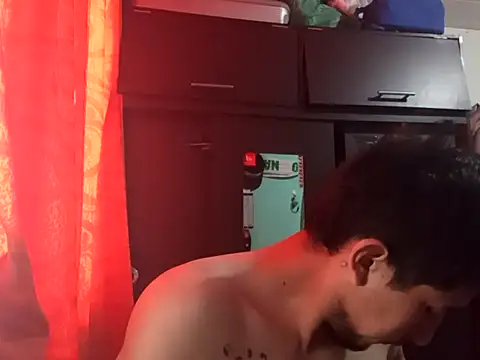 Snapshot of True_Di chatting on 10/10/25, 06:42 True Di online show from 10/10/25, 06:42