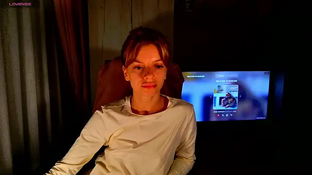 Snapshot of mari__papi chatting on 07/13/26, 07:46 mari papi online show from 07/13/26, 07:46