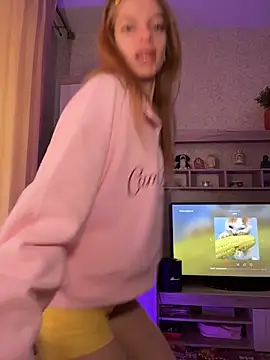 Snapshot of mari__papi chatting on 02/26/26, 01:11 mari papi online show from 02/26/26, 01:11