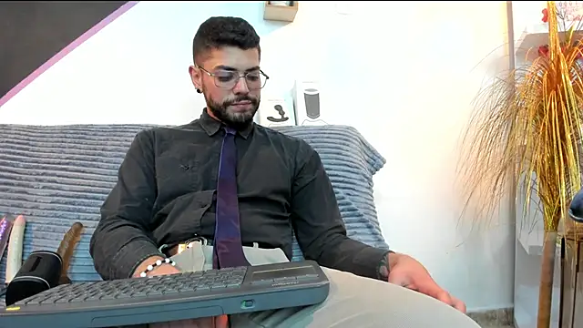 Snapshot of DanteWinter chatting on 02/27/26, 04:12 DanteWinter online show from 02/27/26, 04:12