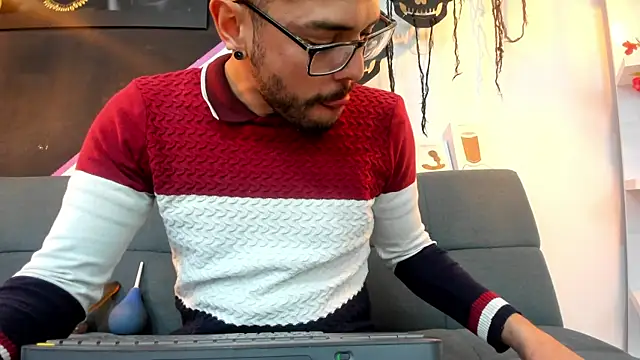 DanteWinter online show from 10/25/25, 03:49