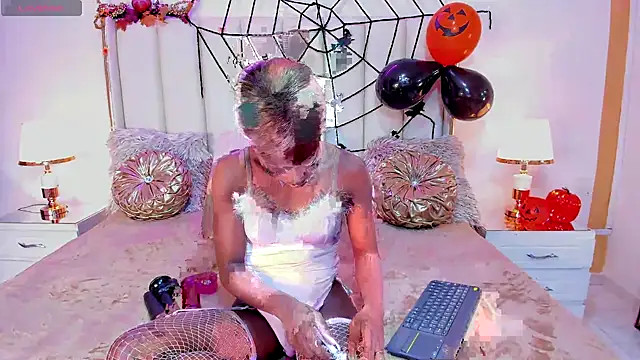 MadissonBonny  online show from 10/29/25, 09:03