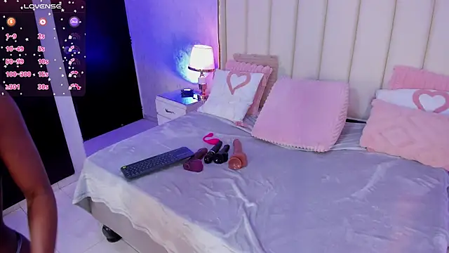 MadissonBonny  online show from 04/10/26, 09:00