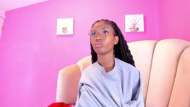 MarianRosse online show from 10/11/25, 06:09