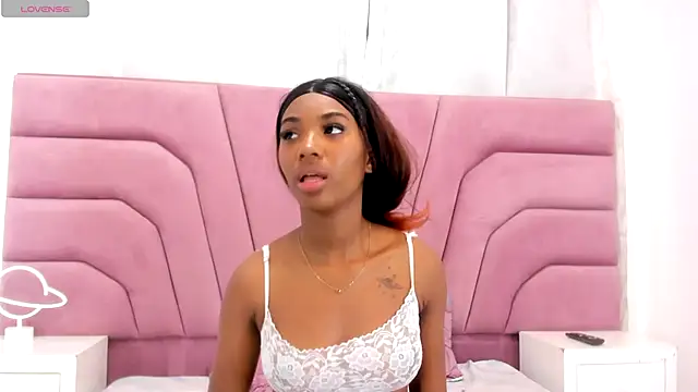 MarianRosse online show from 10/23/25, 07:23