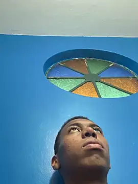 Snapshot of bb_bigblack chatting on 11/02/25, 09:53 bb bigblack online show from 11/02/25, 09:53