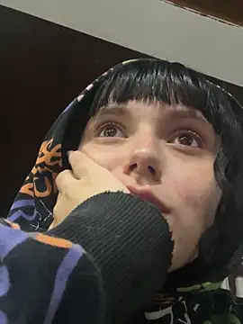 XBODTRIIPX online show from 12/05/25, 03:49