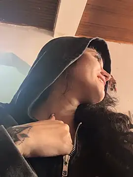 XBODTRIIPX online show from 03/11/26, 04:45