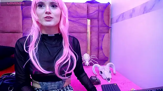 XBODTRIIPX online show from 10/25/25, 04:44