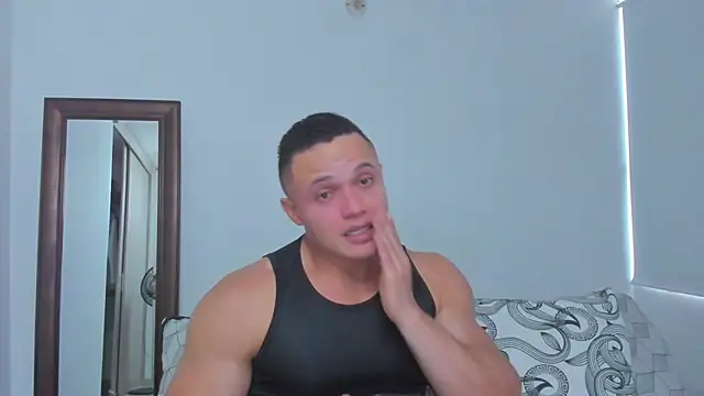 KingLevi01 online show from 03/30/26, 10:44