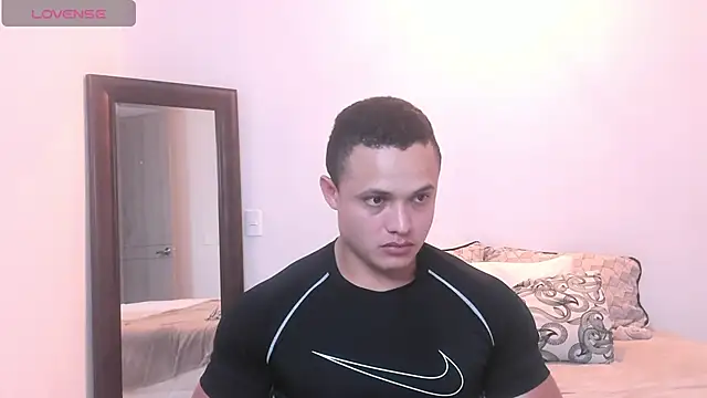 KingLevi01 online show from 09/23/25, 12:06