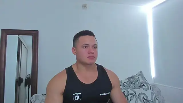 KingLevi01 online show from 03/25/26, 05:12