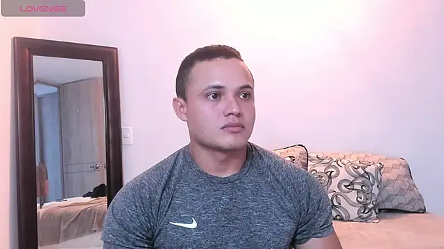 KingLevi01 online show from 09/15/25, 07:58