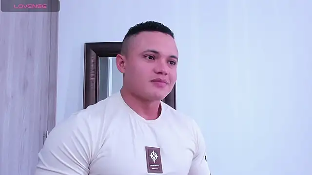 KingLevi01 online show from 10/12/25, 06:53