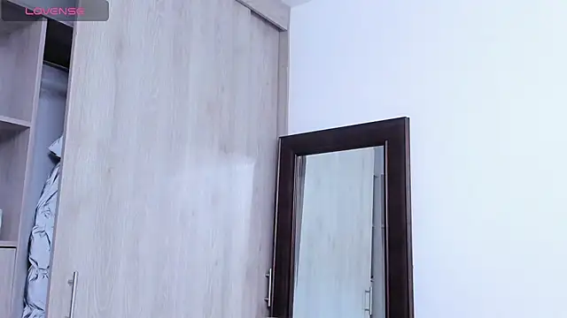 KingLevi01 online show from 11/06/25, 10:03