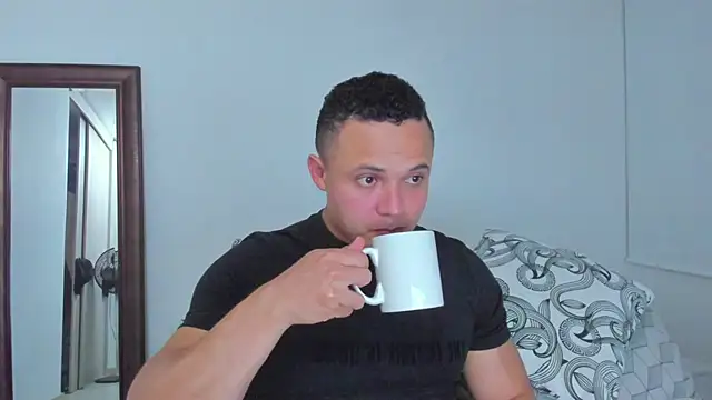 KingLevi01 online show from 06/10/26, 12:45