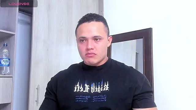 KingLevi01 online show from 12/20/25, 12:46