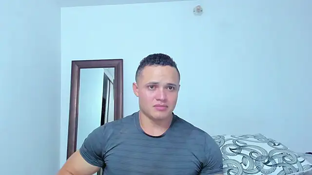 Snapshot of KingLevi01 chatting on 02/21/26, 11:29 KingLevi01 online show from 02/21/26, 11:29