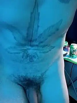 Snapshot of Mrluckstick chatting on 12/01/25, 07:53 Mrluckstick online show from 12/01/25, 07:53