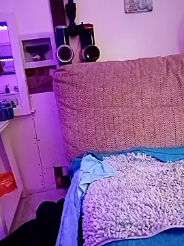 Snapshot of Mrluckstick chatting on 11/29/25, 11:38 Mrluckstick online show from 11/29/25, 11:38