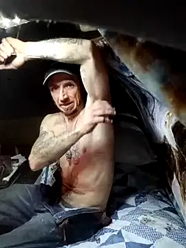 Mrluckstick online show from 04/12/26, 07:06