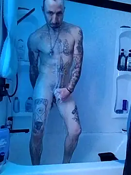 Snapshot of Mrluckstick chatting on 12/02/25, 05:36 Mrluckstick online show from 12/02/25, 05:36