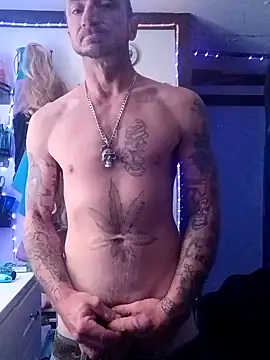 Snapshot of Mrluckstick chatting on 11/28/25, 06:57 Mrluckstick online show from 11/28/25, 06:57