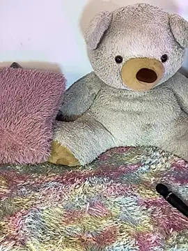 Charlottediolet online show from 03/03/26, 12:45