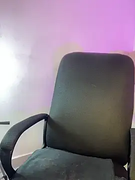 Charlottediolet online show from 02/04/26, 12:00