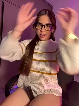 Charlottediolet online show from 11/17/25, 11:36