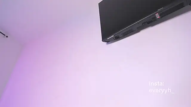 Sweet poetryy online show from 06/09/26, 10:33