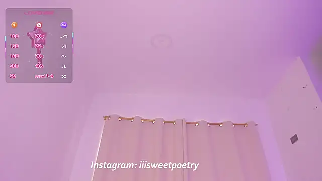 Snapshot of Sweet_poetryy chatting on 09/19/25, 01:48 Sweet poetryy online show from 09/19/25, 01:48
