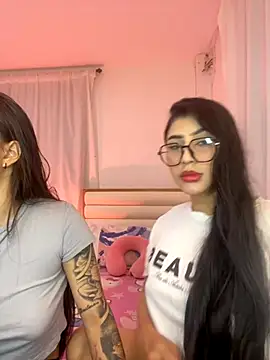 Snapshot of Sweet_and_Rous0 chatting on 09/10/25, 03:27 Sweet and Rous0 online show from 09/10/25, 03:27