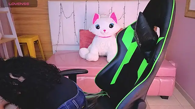 bella vibess s online show from 03/25/26, 12:48