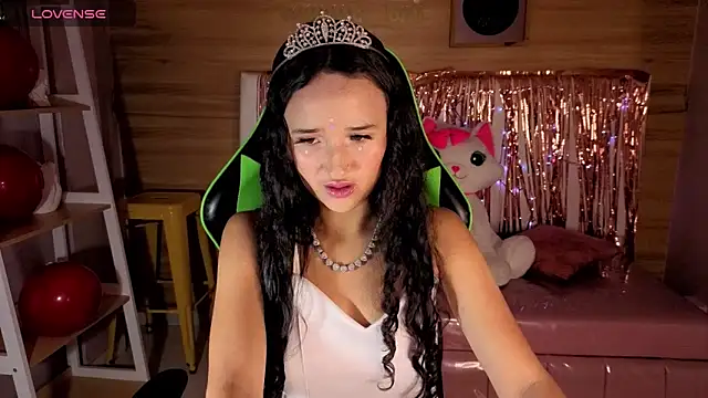 bella vibess s online show from 04/13/26, 12:53