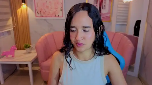 bella vibess s online show from 07/04/26, 02:29