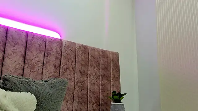 Ambeer fox  online show from 03/06/26, 11:05