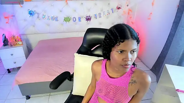 Ambeer fox  online show from 10/31/25, 06:26