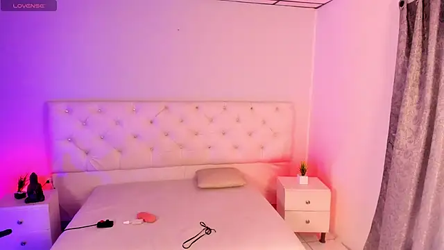 Ambeer fox  online show from 11/28/25, 08:09