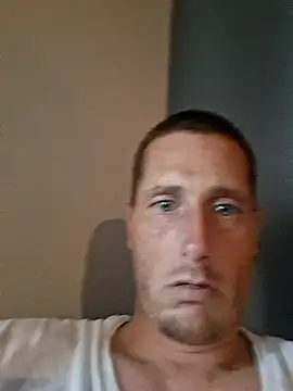 Snapshot of majestic4u chatting on 07/20/26, 04:20 majestic4u online show from 07/20/26, 04:20