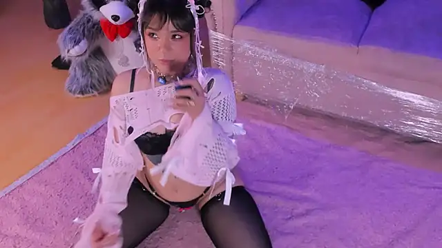 BizzyNoar online show from 04/13/26, 02:21