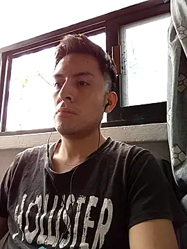 aczinovelez342 online show from 10/15/25, 07:44