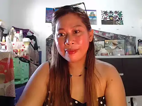 filipina beauty online show from 04/17/26, 01:41