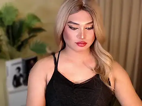 UrGoddess Kiera online show from 10/13/25, 07:48