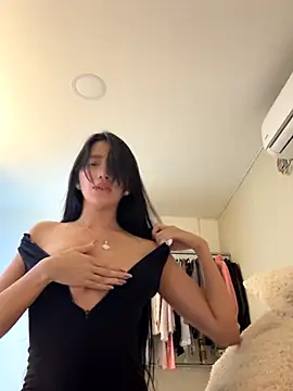 Snapshot of Min_junn chatting on 09/15/25, 02:56 Min junn online show from 09/15/25, 02:56