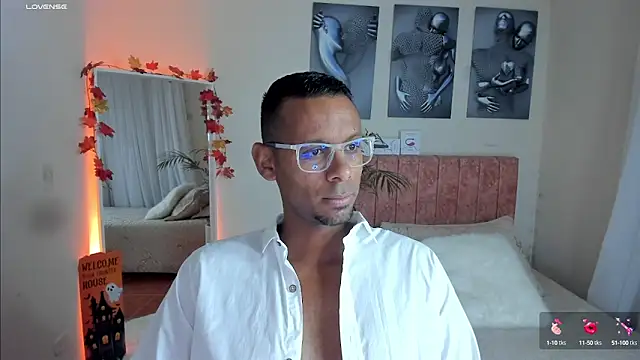 Snapshot of KingEdward_ chatting on 10/30/25, 10:13 KingEdward online show from 10/30/25, 10:13